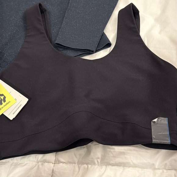 All in Motion Black Tank Top Blue Gray Cropped Top Large - Picture 5 of 8